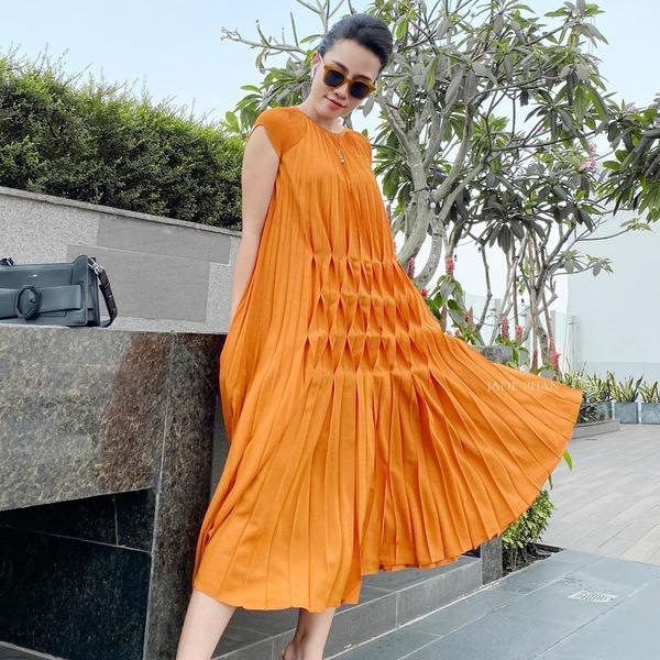 ADENA Dress - Váy vải lụa xếp ly tinh tế