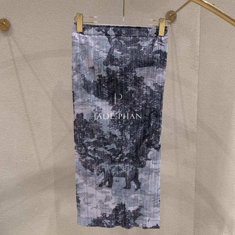 Chân váy Holly xẻ sau [JADEPHAN] in họa tiết — ảnh 3