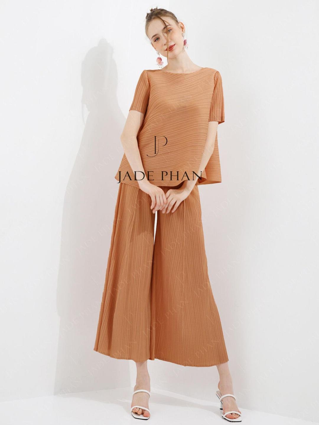 Áo Jennie Nâu sữa và Quần Gerda Nâu sữa xếp ly cao cấp freesize thanh lịch