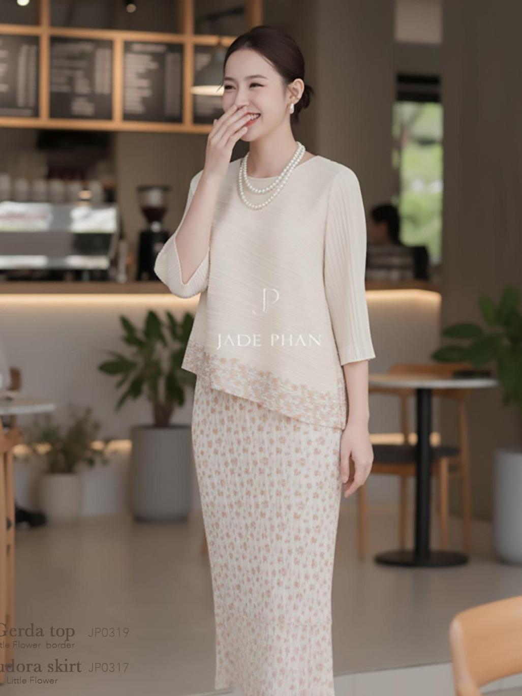 Set gồm áo và chân váyHoa nhí, bộ áo và chân váy dập ly cao cấp thanh lịch nhiều màu Gerda & Holly [ + ] — ảnh 3
