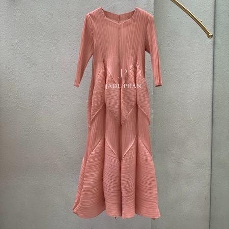 Váy Rose dập ly cao cấp JADEPHAN xếp ly lò xo thanh lịch