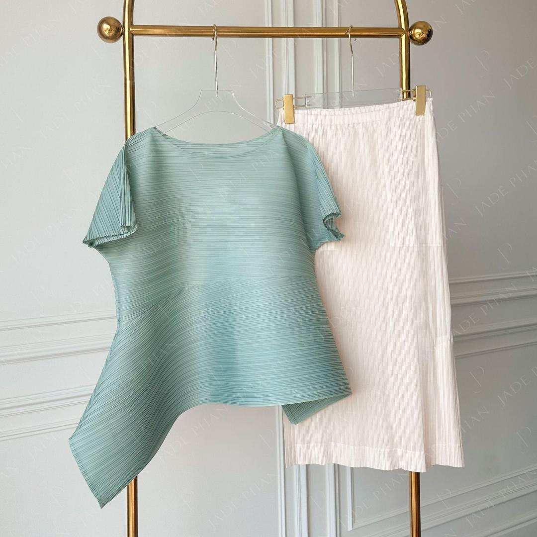 Set gồm áo và chân váyKatle Audora mix màu, áo xếp ly tà chéo và chân váy bút chì xẻ cạnh bắp chân dập ly cao cấp nhiều màu — ảnh 7