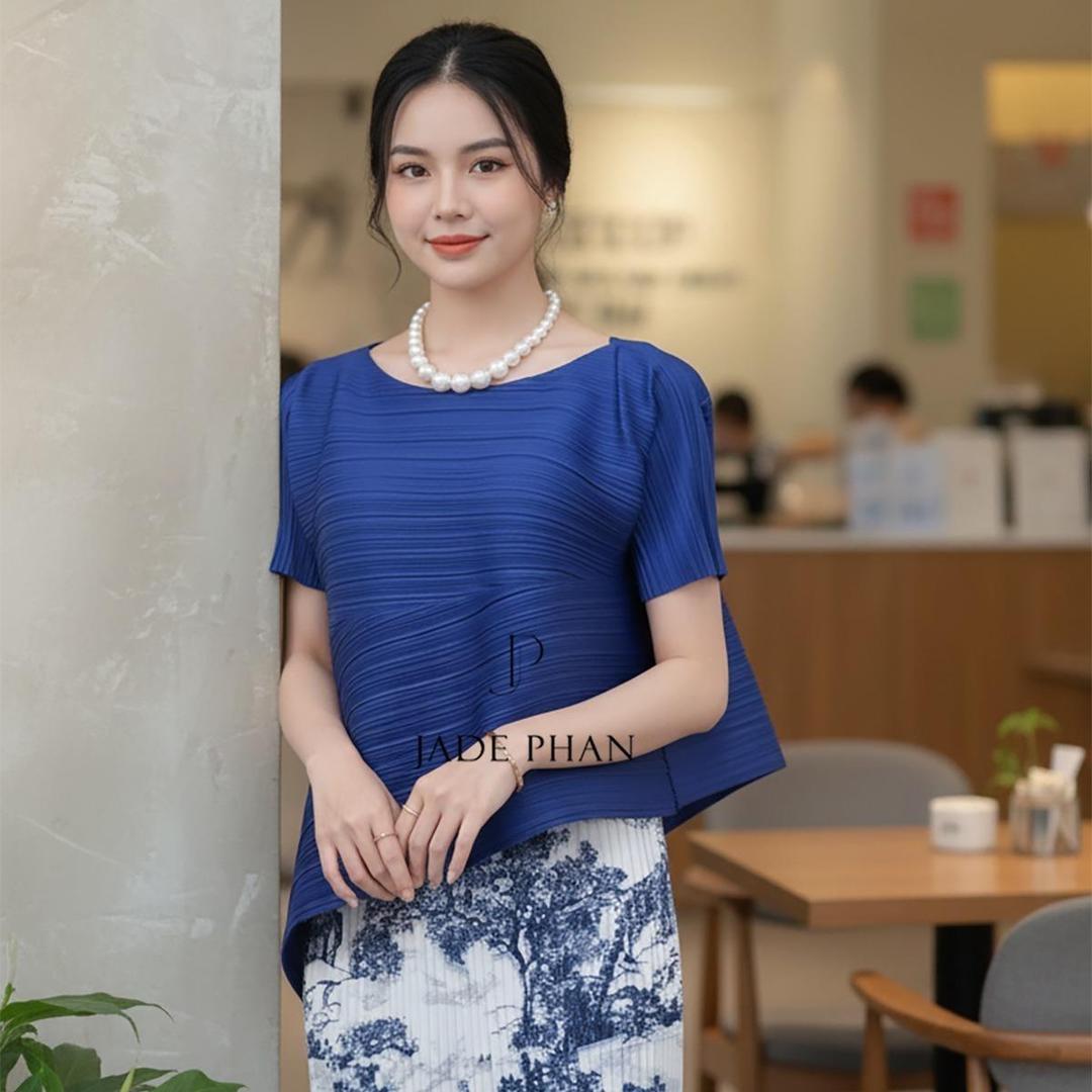 Set gồm áo và chân váyxếp ly Áo katle xanh navy và chân váy Holly họa tiết phong cảnh navy dập ly [+] — ảnh 2